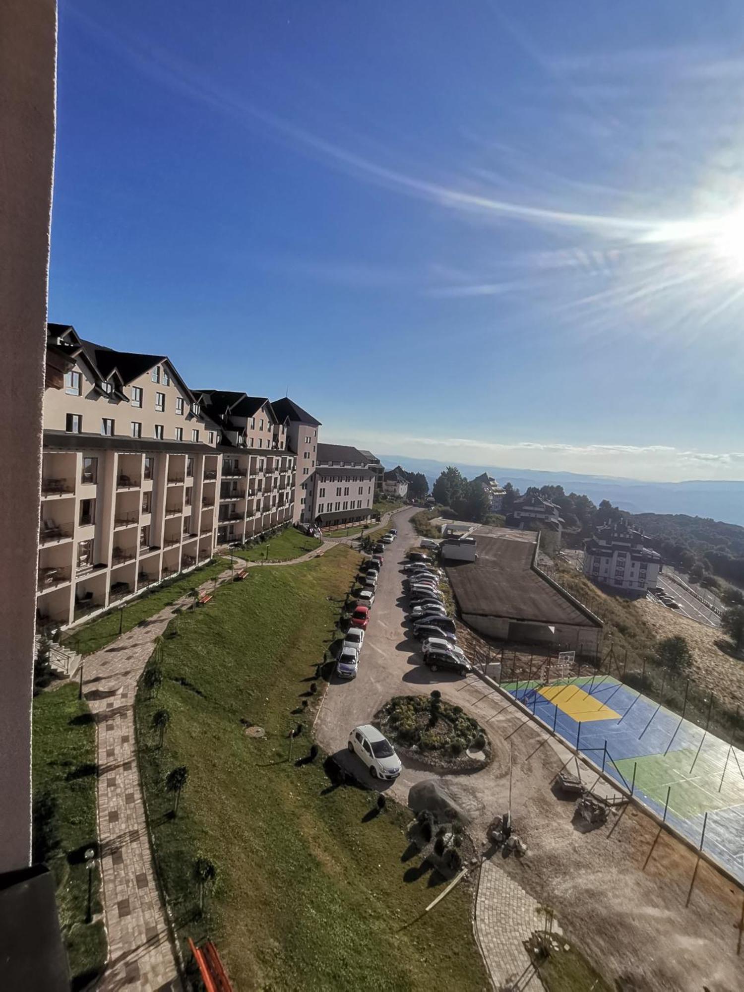 Golden Sky - Milmari Resort & Spa Kopaonik Kültér fotó